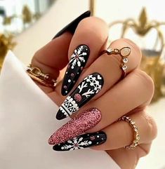 Winter Nails 2023, New Years Nail Designs, Nails Christmas, Nails 2023, Rainbow Nails