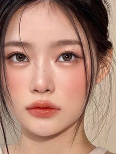 natural Korean autumn makeup