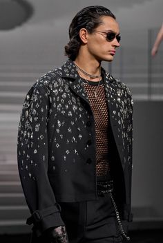 Fashion Models Men, Versace Jacket, Famous Outfits, Men's Ethnic Wear, Trendy Shirt Designs, Leather Jacket Style, Men Stylish Dress, To Wear