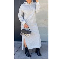 Dress With Hoodie Outfit, Casual Chique Stijl, Style Désinvolte Chic, Sukienki Plus Size, Style Casual Chic, Burgundy Fashion, Grey Maxi, Split Maxi Dress, Hooded Dress