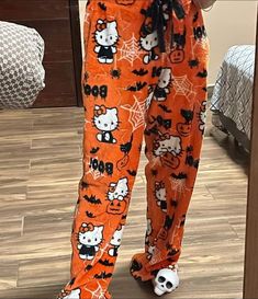 Spooky Hello Kitty, Hello Kitty Pjs, Pajama Fashion, Y2k Outfits, Character Portraits, Fashion Ideas, Different Styles, Thrift Store