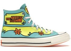 Buy and sell authentic Converse shoes on StockX including the Converse Chuck Taylor All-Star 70s Hi Scooby-Doo The Mystery Machine and thousands of other sneakers with price data and release dates. The Mystery Machine, Adidas Zx 8000, Mystery Machine, Book Merch, Dr Shoes, Pool Blue, Custom Converse, Anime Clothes, Converse Chuck 70