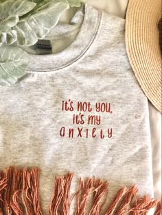 Etsy Shirts, Shirt Business, Boho Aesthetic, Vinyl Shirts, Cricut Craft Room, Cricut Projects Vinyl, Diy Shirt, Cotton Fleece