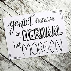 a piece of paper that has some type of writing on it with the words gennet vandaas en herial net morgan