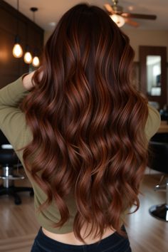 17 Honey Brown Hair Ideas For A Fresh Look - Best Review Dirty Blonde Hair With Highlights, Brown Hair Ideas, Wavy Bob Haircuts, Honey Brown Hair, Cute Hair Colors, Long Face Hairstyles, Dirty Blonde Hair, Hair Color Auburn