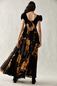 Colette Maxi Dress | Free People Free People Fashion, Witch Style, Look Formal, Mode Boho, Make It Rain, Sequin Embroidery, Velvet Top, Sequins Embroidery, Velvet Tops