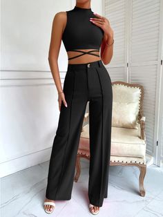 Criss Cross Mock Neck Top & Seam Front Pants | SHEIN USA Classy Going Out Outfits, Petite Casual, Elegant Sets, Printed Bodycon Dress, Mock Neck Top, Style Noir, Collar Top, Inspiration Mode, Two Piece Outfit