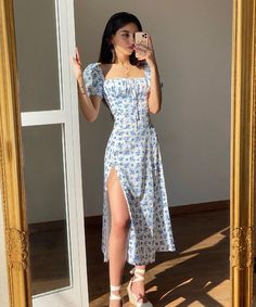 Spring Outfits Boogzel Apparel, Spring Outfits Dresses, Cute Casual Dresses, Causal Dresses, Looks Chic, Floral Midi Dress, Stunning Dresses, Garden Party, Pretty Dresses