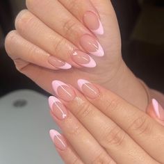 Pink Tipped Almond Nails, Birthday Nails Pink French Tip, French Tip Nails With Small Design, Small Pink French Tip Nails, Nail Designs Simple Purple, Pink French Tip Almond Shape, Pink French Tip Nails With Chrome, Coloured French Nails Tips Almond, Simple Nail Designs Coffin Shape