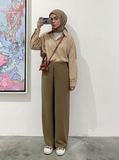 Earthtone Outfits, Haircut Selfie, Photo Hijab, Outfit Hijab Casual, Cute Hairstyle, Casual Hijab