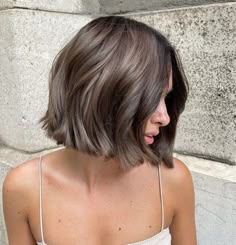 Ash Brown Hair Short Bob, Best Colour For Greying Hair, Short Hair Color Balayage, Ash Brown Bob Hair, Ash Bob Hair, Mushroom Brown Bob Hair, Hair Color Natural Brown