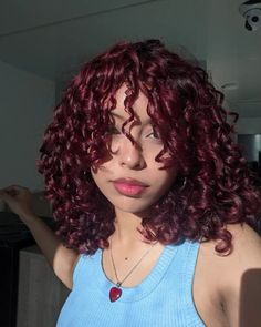 @lalalauriss on ig Red Dyed Hair Curly, Red Curly Hairstyles, Red Hair On Curly Hair, Hair Dye Ideas Curly, Curly Cherry Red Hair, Wine Red Curly Hair, Curly Hair Red, Cherry Red Hair Curly, Red Hair Curly