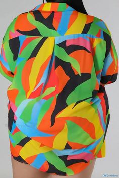 OrcaJump - Stylish Plus Size Two-Piece Green Casual Print Shirt with Classic Collar Vibrant Short Sleeve Top With Abstract Print, Casual Green Tops With Bold Print, Casual Colorful Bold Print Tops, Casual Green Top With Bold Print, Multicolor Graphic Print Vacation Blouse, Vibrant Bold Print Short Sleeve Tops, Multicolor Graphic Print Blouse For Vacation, Vibrant Printed Green Tops, Vibrant Green Printed Tops