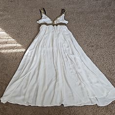 Beautiful Flowy Halter Dress! Size Large With Elastic Waist. Full Length Is About 61.5 Inches. Two Front Slits Up To The Waist But They Overlap So You Expose As Much Leg As You Want. White Empire Waist Maxi Dress For Party, Greek Goddess Dress, Goddess Dress, High Waist Dress, Greek Goddess, Waist Dress, Dance Costumes, Halter Dress, Elastic Waist