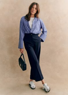 Ankle length trousers;Hem at bottom of leg;Italian pockets and single welt pockets with button on back;Marked pleats in the front and at the back;Zip and button closure;Inside leg length 66 cm / 26 in (for all sizes) Elegant Pants With Button Closure And Straight Hem, Spring Workwear Dress Pants With Belt Loops, Spring Dress Pants With Belt Loops For Work, Tailored Bottoms With Button Closure, Wide Leg Office Pants With Concealed Placket, Tailored Bottoms With Button Closure And Straight Hem, Wide Leg Pants With Pockets For Office, Classic Relaxed Fit Bottoms For Work, Workwear Bottoms With Welt Pockets And Relaxed Fit