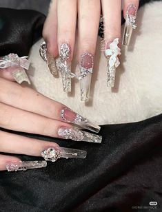 #NailArt #CrystalNails #DiamondNails #LongNails #NailDesigns Diamond Nails, Crystal Nails, Long Nails, Pins, Nail Arts