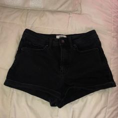 Never Worn Before Black Jean Shorts From Forever 21. A Bit High Waisted And Super Stretchy. Size 25 But Can Definitely Fit A Size 24 Or 26. Cheap Black Bottoms With Built-in Shorts, Black Shorts Jeans, Forever 21 High Waist Black Shorts, Forever 21 Black Bottoms With Built-in Shorts, Forever 21 Black Shorts For Night Out, Black Short Jeans, All Black Outfits For Women, Sock Outfits, Body Outfit