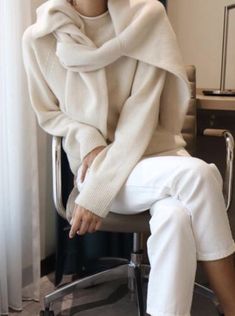 Minimalist Moda, Outfit Ideas For Fall, Minimalistic Outfits, Fall Fashion Coats, Beige Outfit, Fall Street Style, 가을 패션, Looks Style, White Outfits