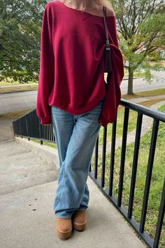 Fall Aesthetic School Outfits, Vintage Fall Outfit Ideas, Fall Outfits Not Basic, Aesthetic Fits Women, All Red Outfit Casual, Cute Fall Inspo Outfits, Fits Ideas For School, Red Crew Neck Outfit, Back To School Outfits Fall 2024