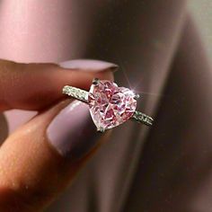 Engagement Rings Pink, Crystal Engagement Rings, Rings Pink, Glamour Jewelry, Heart Wedding Rings, Pink Engagement Ring, Fashion Rings Silver, Romantic Rings, Couple Wedding Rings