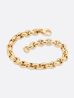 18k Yellow gold rolo link bracelet top view Luxury Gifts For Women, Gold Link Bracelet, Mini Hoop Earrings, Gold Hands, Rolo Chain, Luxury Gifts, Earring Gifts, Link Bracelets, Chain Link