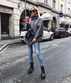 Cold Weather Outfits For School, 10 Winter Outfits, Business Casual Women, Men Business Casual, Winter Mode Outfits, Style Business Casual, Outfit Office, Converse Outfits, Look Adidas