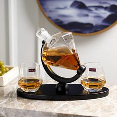 Diamond Elegant Whisky Decanter set (Set of 4) Whisky Decanter Set, Diamond Glasses, Whisky Collection, Carafe Set, Whisky Decanter, Wine Carafe, Liquor Decanter, Tools And Toys, Whiskey Decanter