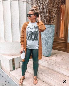 Trendy Mom Outfits Fall, Stylish Mom Outfits, Mom Outfits Fall, Trendy Mom Outfits, Curvy Casual Outfits, Mommy Outfits, Trendy Mom, Stylish Mom, Cardigan Outfits