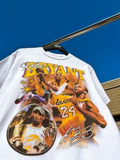 Kobe Bryant Vintage, Kobe Bryant Signature, T Shirt Outfit Ideas, Kobe Bryant Shirt, Natalia Bryant, Outfit Ideas Vintage, Dubai Beach, Vintage Style Clothing, Nba T Shirts