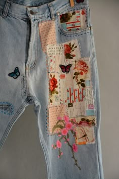 Jeans With Patches, Hipster Jeans, Grunge Jeans, Diy Vetement, Painted Jeans, Distressed Boyfriend Jeans, Painted Clothes, Swaggy Outfits, Womens Jeans