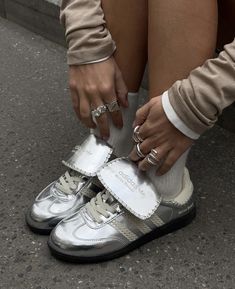 Sambas Adidas, Dr Shoes, Silver Sneakers, Digital Closet, Shoe Inspo, Trending Sneakers, Swag Shoes, Instagram Influencer, Fashion Board