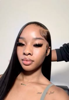 Pretty Lashes, Dyed Hair Inspiration, Protective Hairstyles Braids, Frontal Hairstyles, Hair Ponytail Styles, Hair Crush, Ponytail Styles, Side Part, Baddie Hairstyles