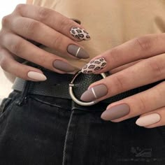 Nail Fails, Unghie Sfumate, Apocalypse Aesthetic, Nagellack Trends, Acrylic Ideas, Fall Acrylic Nails, Leopard Nails, Almond Acrylic Nails