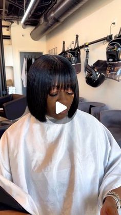 Bobs With Curtain Bangs Black Women, Cute Bob With Curtain Bangs, Short Bob Weaves Sew In Black Women, Quick Bob Weave Black Women, Short Bob Weave Hairstyles Sew Ins, Quickweave Bob With Closure Middle Part, Bob Hairstyles For Black Women With Bang