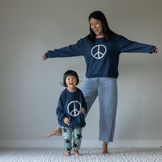 This sweatshirt will match perfectly with our kids version! Available in two sizes S/M and M/L. - 100% Cotton- 100% Mommy and Me!! *All models are wearing size SM. *it may shrink a bit in the first wash, size up if you are in between sizes or you like the oversize look Family Matching Sweatshirt For Fall, Family Matching Fall Sweatshirt, Playful Crew Neck Tops With Ribbed Cuffs, Playful Relaxed Fit Long Sleeve Sweatshirt, Casual Winter Sweatshirt For Family Occasions, Casual Family Winter Sweatshirt, Playful Cotton Crew Neck Sweatshirt, Family Matching Long Sleeve Sweatshirt, Blue French Terry Long Sleeve Sweatshirt