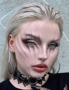 Pelottava Halloween, Halloweenský Makeup, Graphic Makeup, Halloween Makeup Inspiration, White Makeup, Smink Inspiration, Dope Makeup, Edgy Makeup