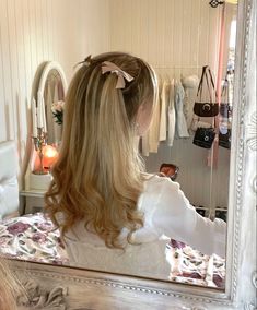 hair ribbons is a must Hairstyle Inspo, Cute Hair, Hairstyle Ideas, Hair Looks, Cute Hairstyles, My Hair, Hair Inspo, Hair Inspiration, Blonde Hair