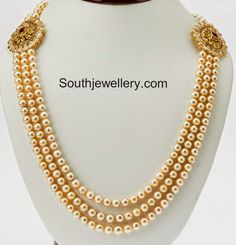 South Sea Pearls Mala Pearl Necklace Indian Jewelry, Pearl Necklace Indian, Pearls Mala, Hindu Jewelry, Latest Jewellery Designs, South Sea Pearl Necklace, Golden South Sea Pearls