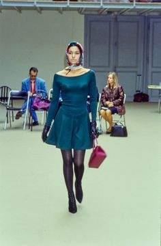 Alaïa Fall 1992 Ready-to-Wear collection, runway looks, beauty, models, and reviews. Fashion Archive, Outfits 90s, Outfit 90s, 90's Fashion, Sporty Casual, Runway Looks