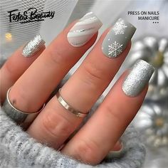 Click here to view more Fofosbeauty Press On Nails at lower price! Limited Edition Christmas Design Nails Decoration are here, with glossy extra-long stiletto shaped nails! Spare yourself a schlep to the salon with DIY false nails that also save you time and money. Wickedly chic one-of-a-kind manicures will make you look spellbindingly beautiful in a snap. Created exclusively for Fofosbeauty by top professional nail artists and social influencers, you wont find these styles anywhere else. Fofosb Kutek Disney, Winter Designs, Stunning Nails, White Nail