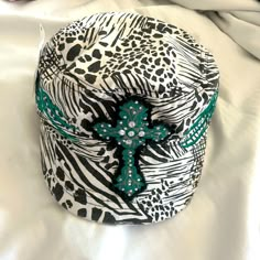 Cross Real Hat - Discontinued Offer!! Accessories 2000s, Hats Png, Real Hat, Y2k Hats, Embroidery Y2k, Teal Hat, Y2k Hat, Swag Hats, Mcbling Fashion