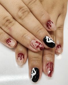 Matching Nails Halloween, Halloween Slasher Nails, Halloween Nails Natural Nail, Scream Nail Ideas, Ghostface Nail Art, Scream Short Nails, Men’s Halloween Nails, Short Scream Nails, Horror Nails Short