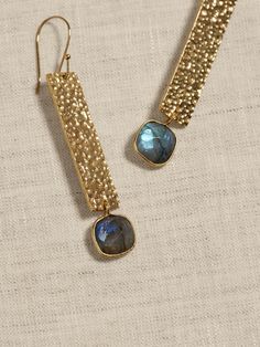 ECLECTIC STONES COLLECTION: The earth is full of fascinating treasures in the form of minerals and stones.  From quartz to pyrite, this collection favors unique jewelry settings that highlight all the best qualities of some of our favorite semi-preci