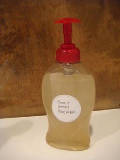 Must try! Homemade Honey Rose Face Wash. Very simple! Diy Scrubs, Face Cleaner, Spa Time, Nail Makeup, Rose Face, Bath Recipes, Homemade Stuff