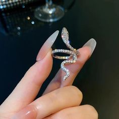 Bague Serpent Zircon Femme Punk Boy, Ring Party Jewelry, Cute Jewellery, Light Weight Jewelry, Animal Rings, Snake Design, Estilo Punk, Rhinestone Ring, Snake Ring