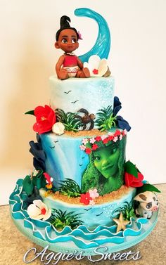 the cake is decorated with an image of princess and the frog