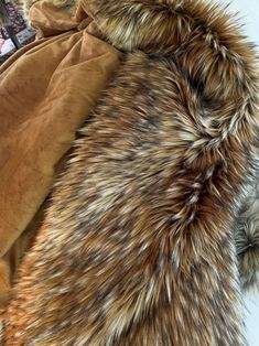 Mink Blankets Luxury, Brown Faux Fur Throw Blanket, Luxury Faux Fur Blanket, Fox Fur Blanket, Brownfaux Fur Blanket, Timber Wolf, Oversized Blanket, Faux Fur Throw Blanket, Fur Throw Blanket