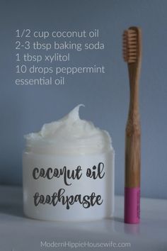 Coconut Oil Toothpaste, Health Coconut Oil, Homemade Coconut Oil, Homemade Toothpaste, Coconut Oil Uses, Modern Hippie, Baking Soda Shampoo, Oil Pulling, Coconut Oil Hair