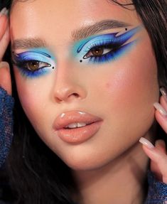 Eye Make Up Ideas, Blue Eye Makeup Ideas, Makeup Collage, Makeup 2024, Make Up Ideas, Makeup For Black Skin, Graphic Makeup, Magical Makeup, Rainbow Makeup