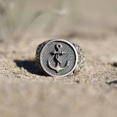 Anchor ring with many details on the side. Striking ring in the purest sailor style with anchor on the front and filigree on the side. All our rings are made of 925 silver. Mens Pirate Rings, Navy Ring, Anchor Ring, Pirate Ring, Navy Rings, Male Ring, Nautical Ring, Navy Jewelry, Anchor Rings